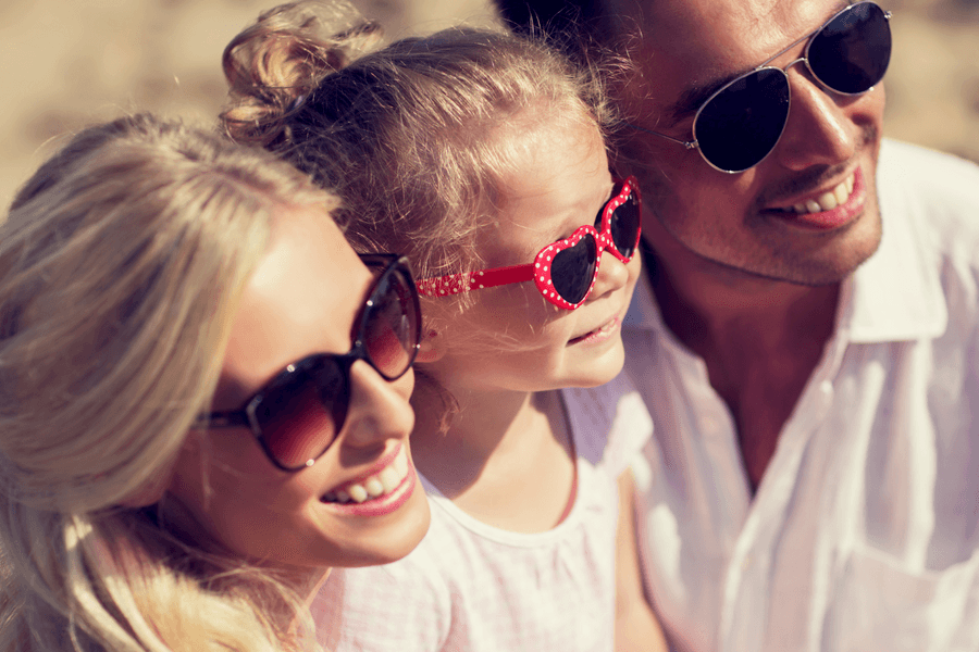 3 důvody, proč nosit sluneční brýle